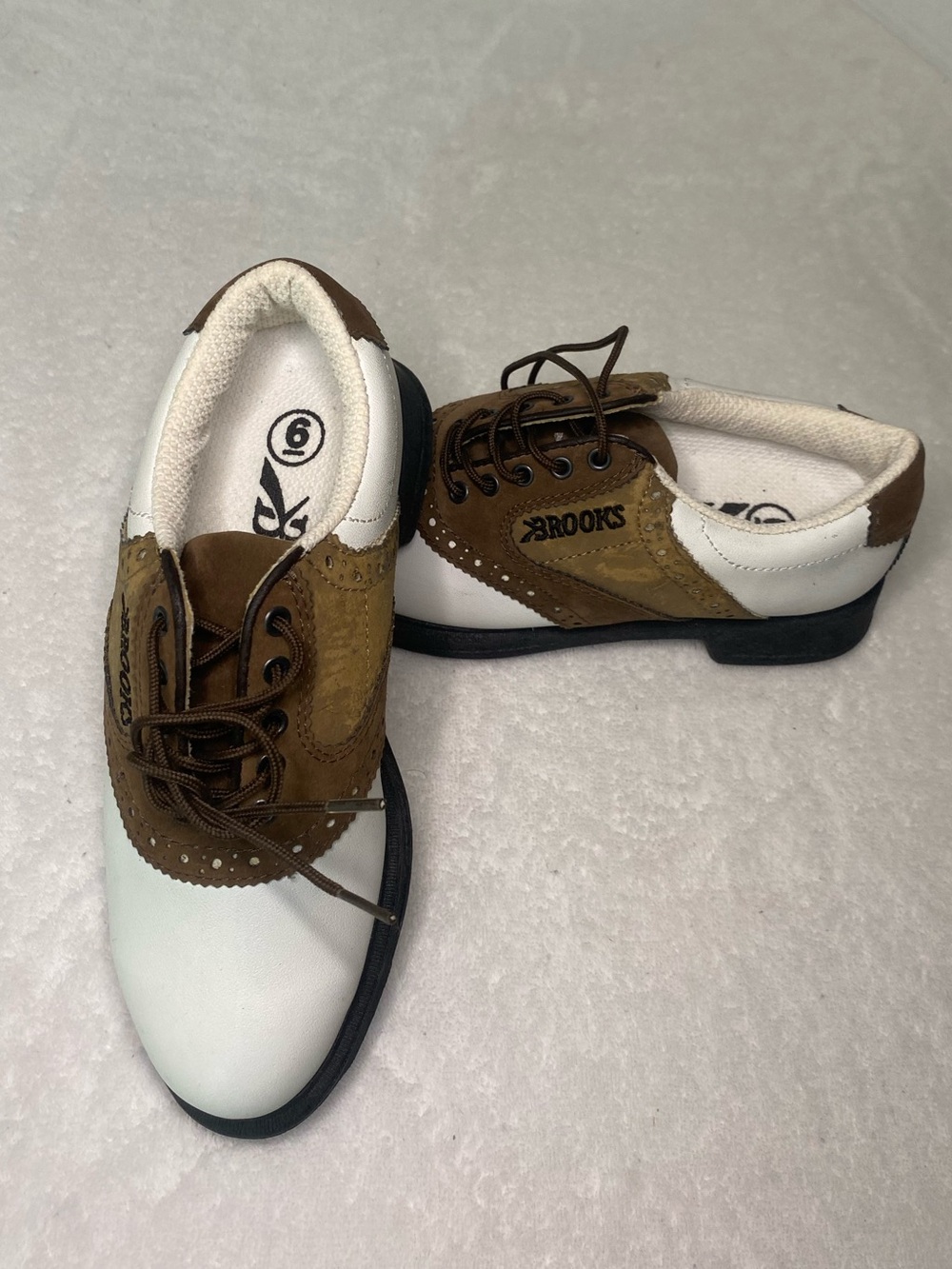 Brooks Traditional White/Brown Pattern Ladies Golf Shoes Sz 6
